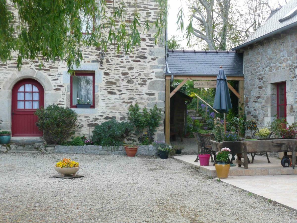 B&B Dinan La Priquetais Trevron Exterior photo