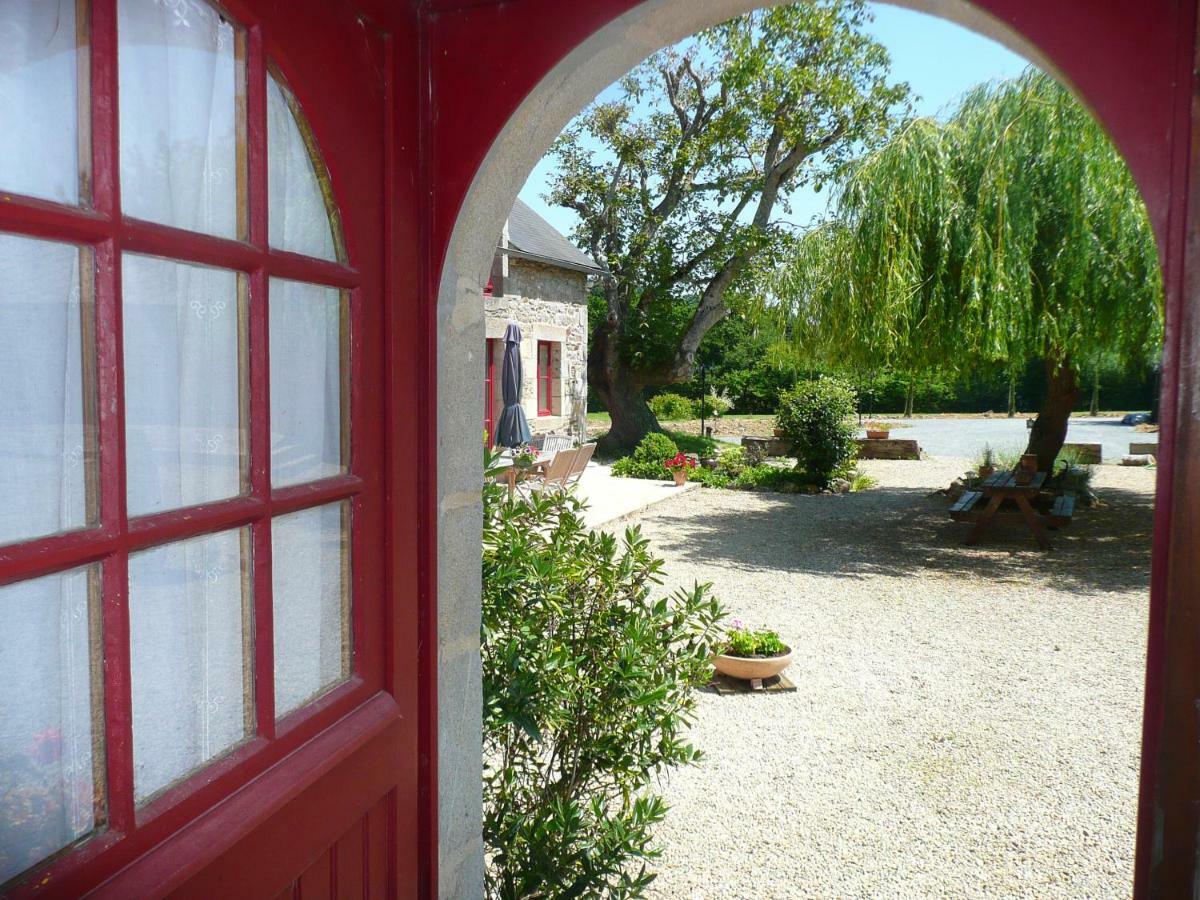 B&B Dinan La Priquetais Trevron Exterior photo