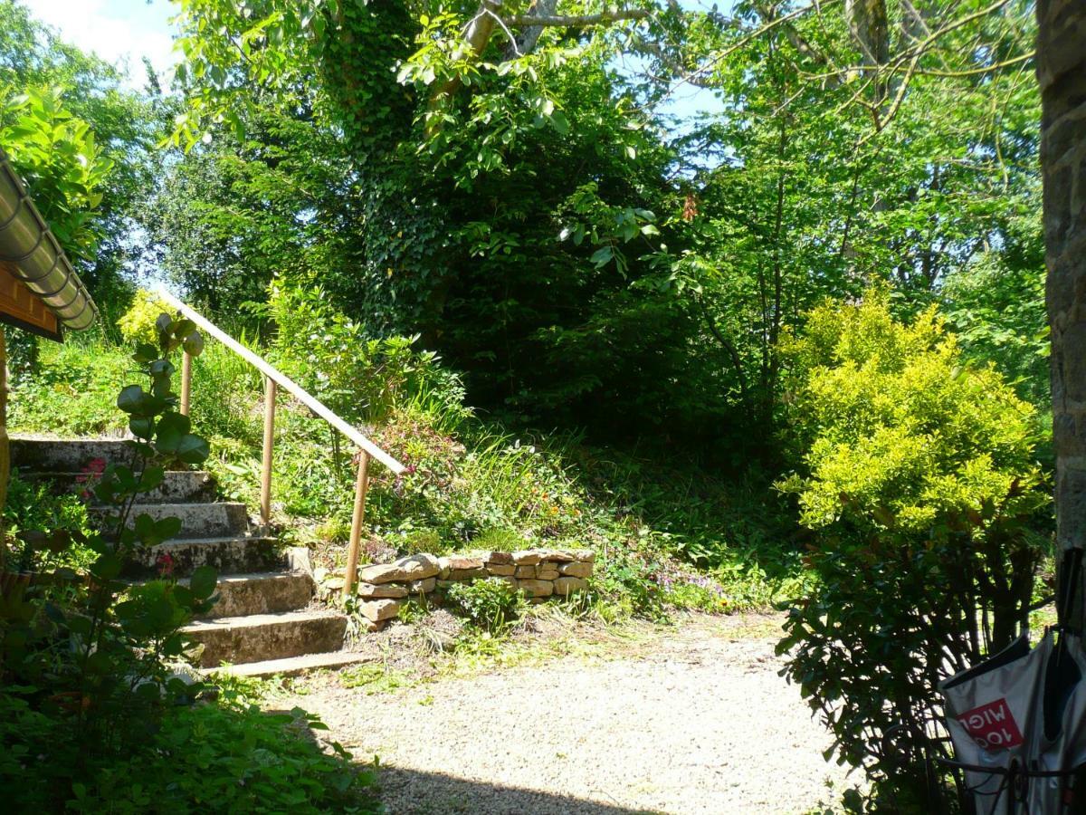 B&B Dinan La Priquetais Trevron Exterior photo